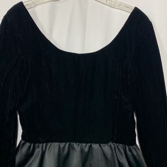 ANN TAYLOR STUDIO velvet satin fit & flare elegant dress scoop neck front/back - Picture 2 of 11